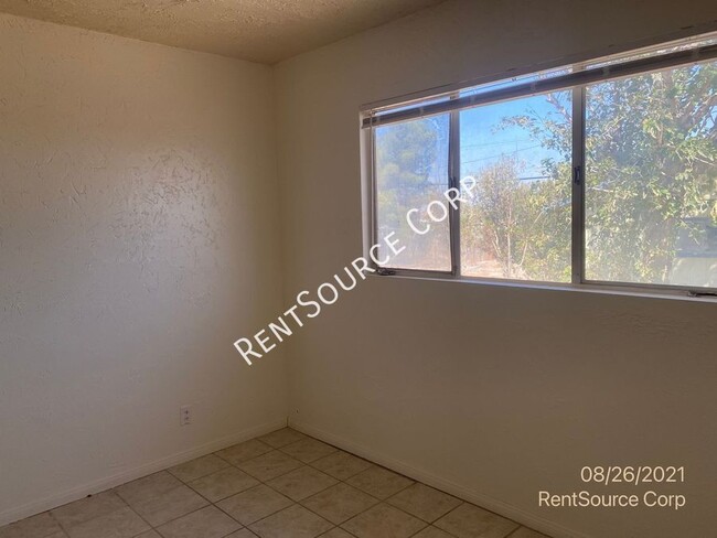 Building Photo - 25522 Anderson Ave