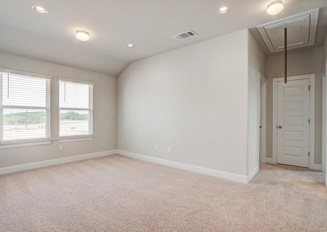 Building Photo - 130 Hidden Branch Cv