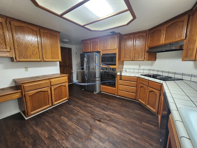 Building Photo - Beautiful Yuba City located in the Terra Buena area