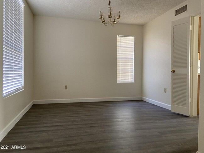 Building Photo - 3325 W Barcelona Dr