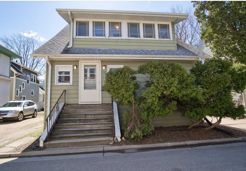 Primary Photo - 166 Rodney Ct