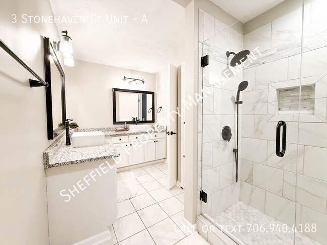 Building Photo - 3 Stonehaven Ct