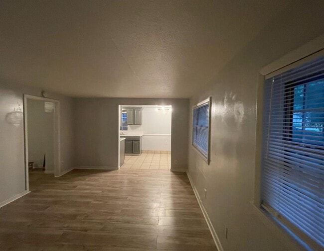 Building Photo - 1208 Brinkley Ct