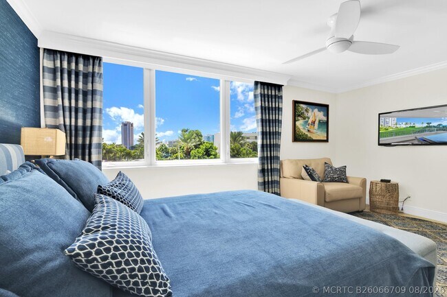 Building Photo - 550 S Ocean Blvd