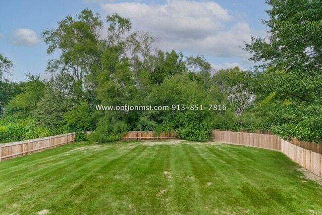 Building Photo - Heatherwood Subdivision!