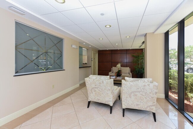 Building Photo - 4200 N Ocean Dr
