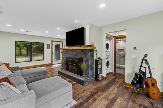 Building Photo - 7643 Mill Rd