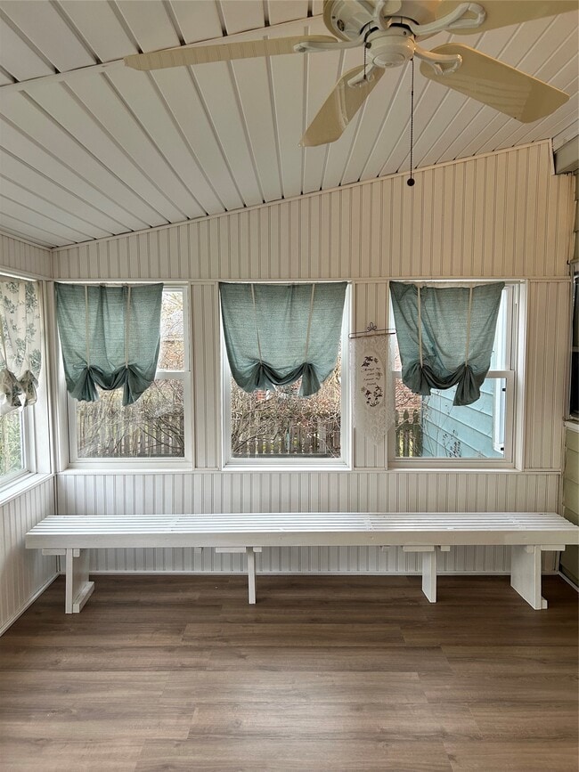 Building Photo - 74 Matthews St