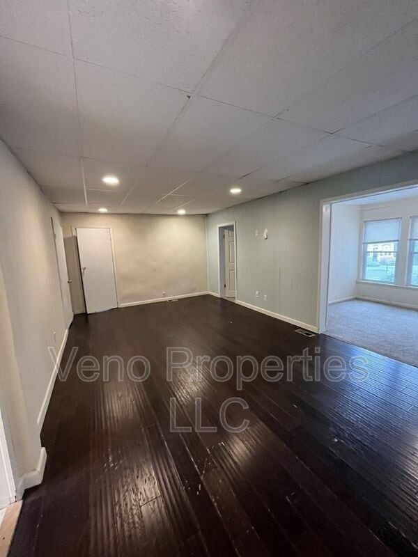 Building Photo - 107 Mountain View Ave
