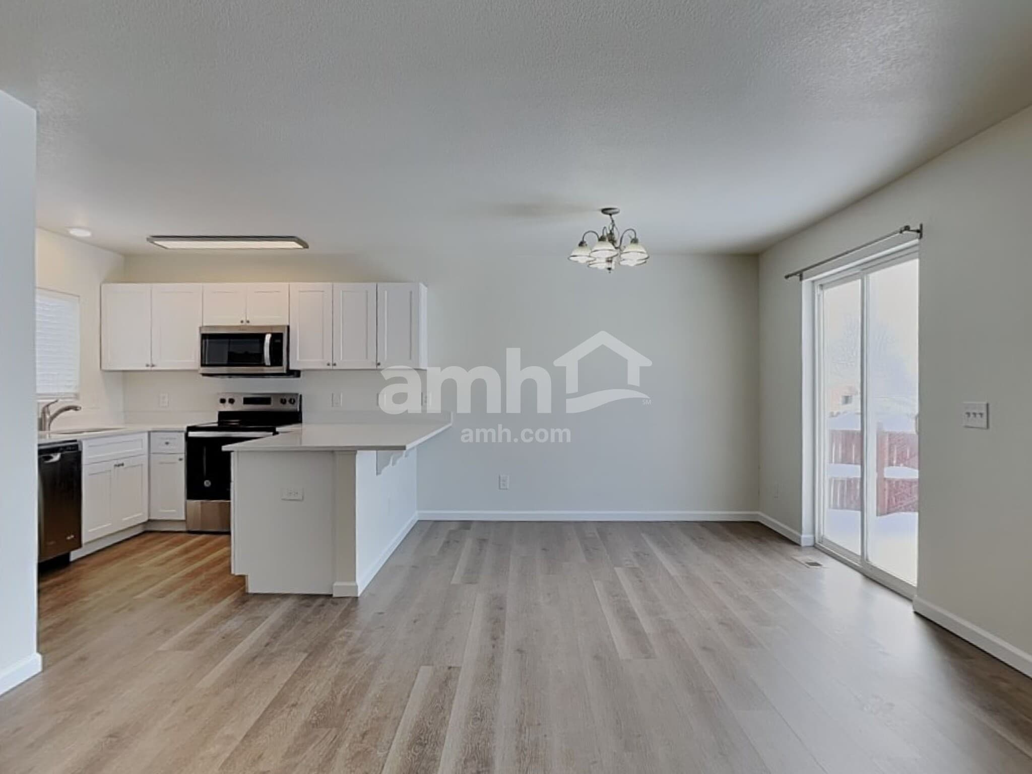 Building Photo - 4142 Knollvale Dr