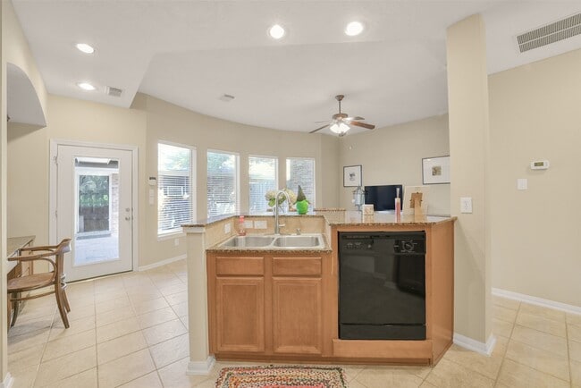 Building Photo - 17707 Skyline Arbor Terrace