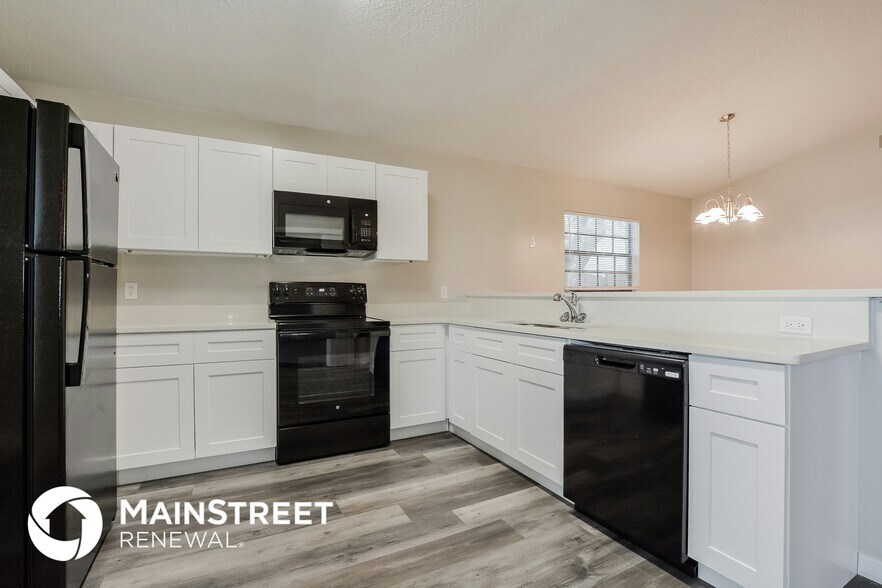 Building Photo - 1615 Sunburst Way