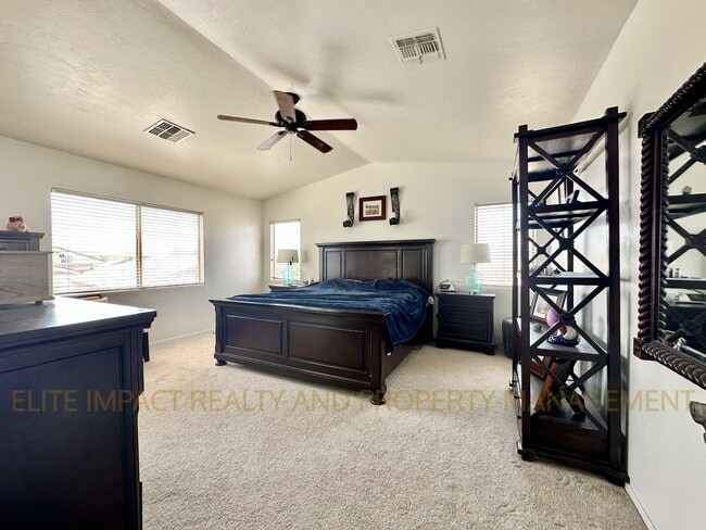 Building Photo - 10582 S Margie Pl
