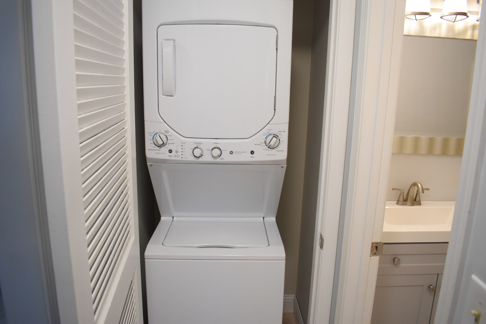 Building Photo - 522 S Kerr Ave