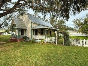 Building Photo - 7002 S Shamrock Rd