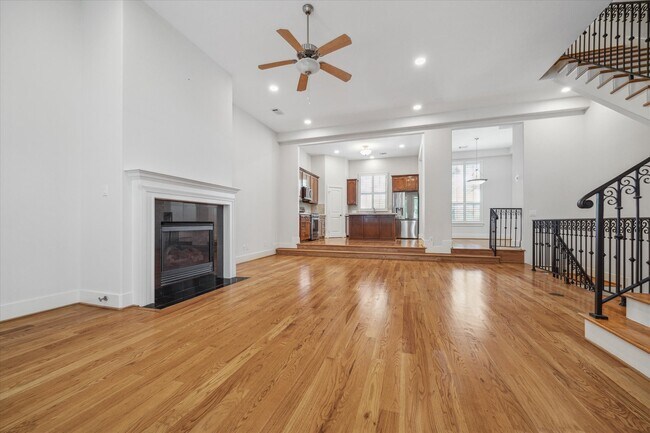 Building Photo - 1468 California St