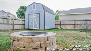 Building Photo - 8823 mission Brk