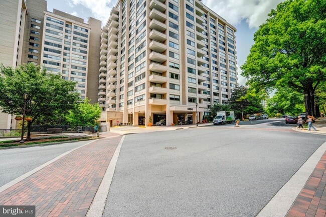 Building Photo - 5500 Friendship Blvd