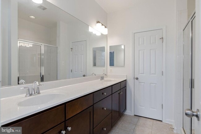 Building Photo - 12504 Rustic Rock Ln