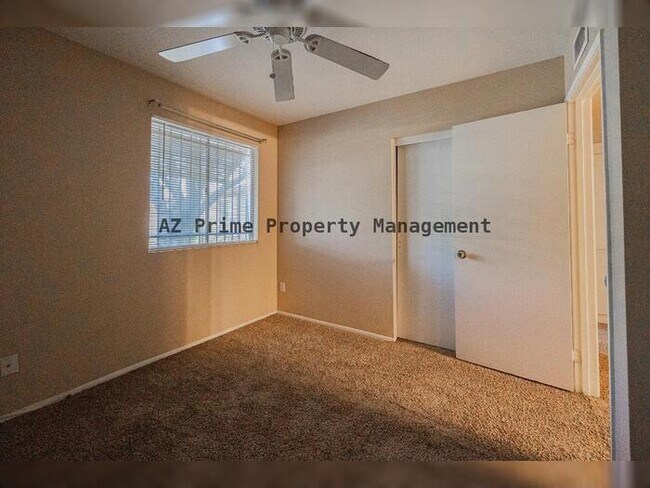 Building Photo - 8616 W Whitton Ave