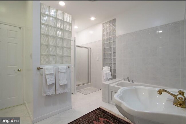 Building Photo - 2403 Shreve Hill Rd