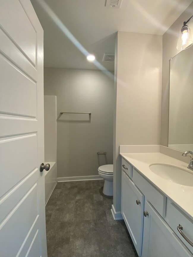 Building Photo - Home for Rent in Calera, AL!!! Available t...