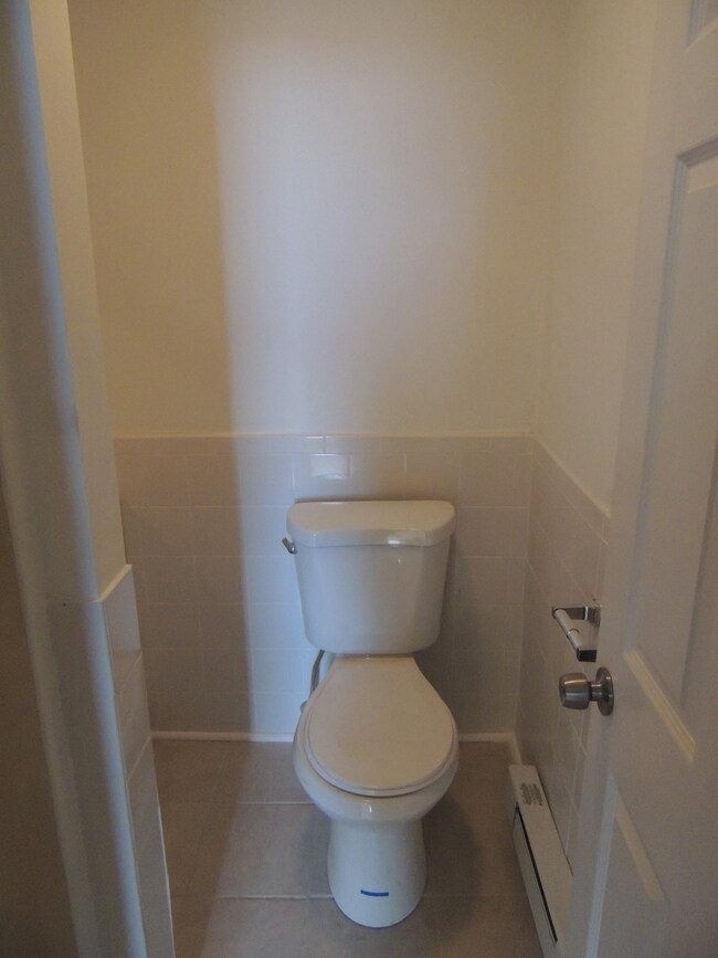 Building Photo - 45 Division St