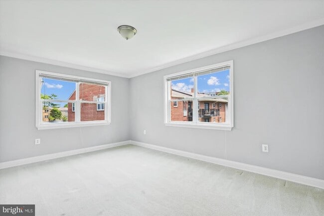 Building Photo - 5909 Quantrell Ave