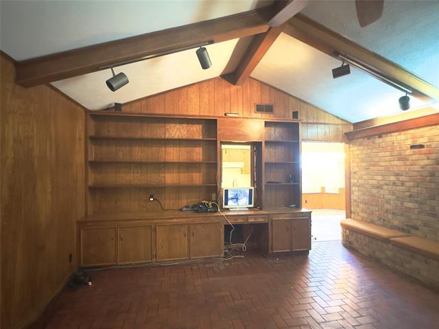 Building Photo - 10219 Dale Crest Dr