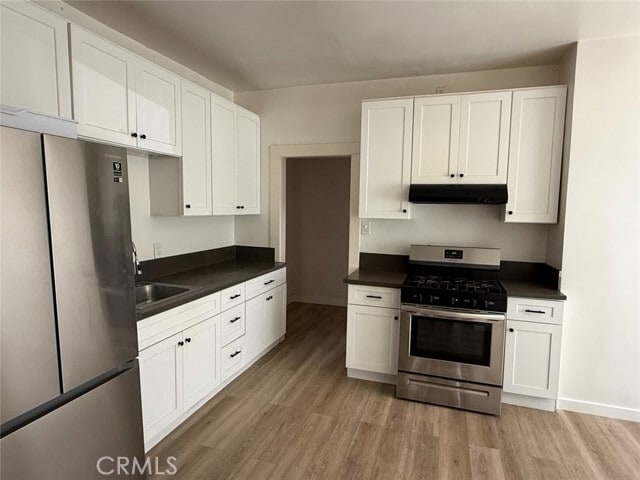 Building Photo - 1231 S Mariposa Ave