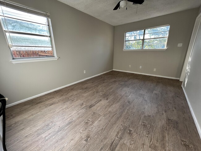 Building Photo - 1613 69th St