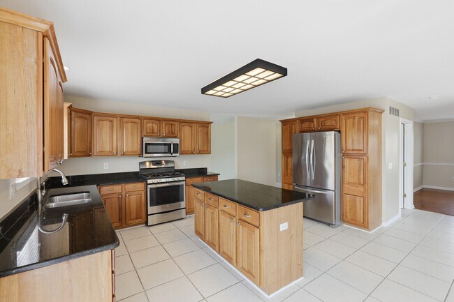 Building Photo - 26493 Isleworth Point