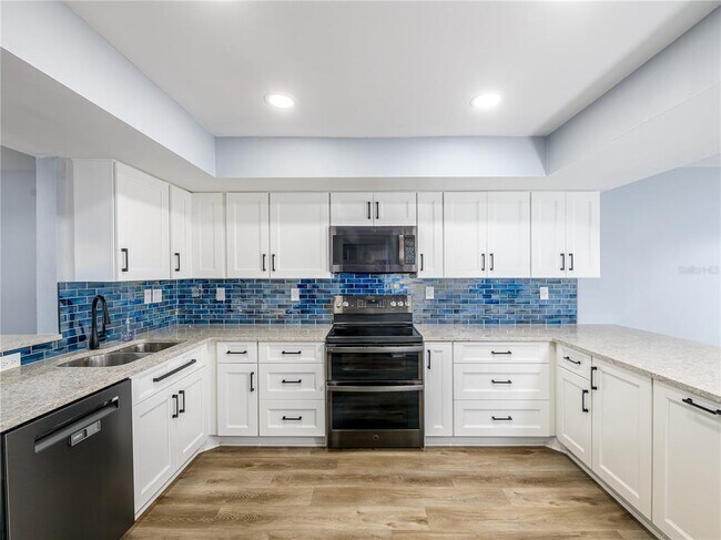 Building Photo - 6304 Grand Bahama Cir