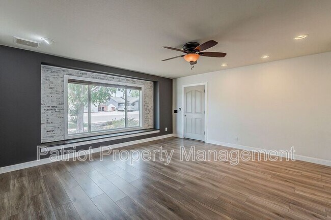 Building Photo - 3901 N 83rd St