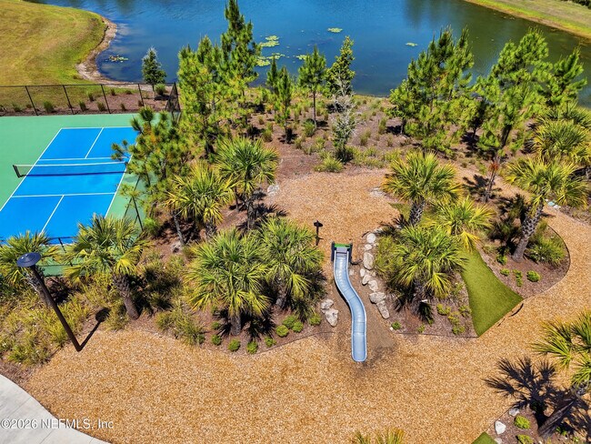 Building Photo - 75435 Sunberry Dr