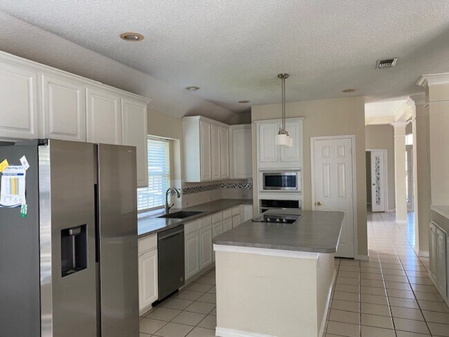 Building Photo - Coming Soon in Fort Worth! 4 bedroom with ...