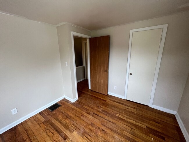 Building Photo - 1310-1312 E 25th Ave