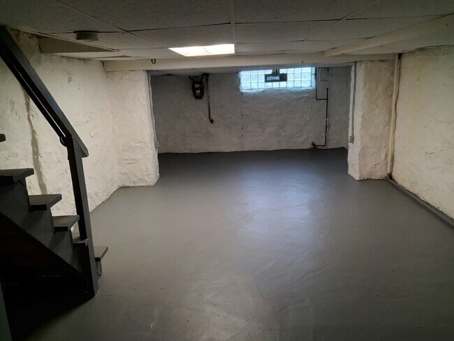 Building Photo - 2315 N Rosedale St