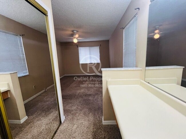 Building Photo - Fantastic 2/2 Condo in Orlando ****Availab...