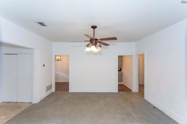 Building Photo - 1710 Pearl Ave