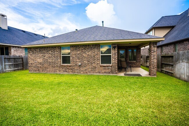 Building Photo - 2230 Falcon Brook Dr