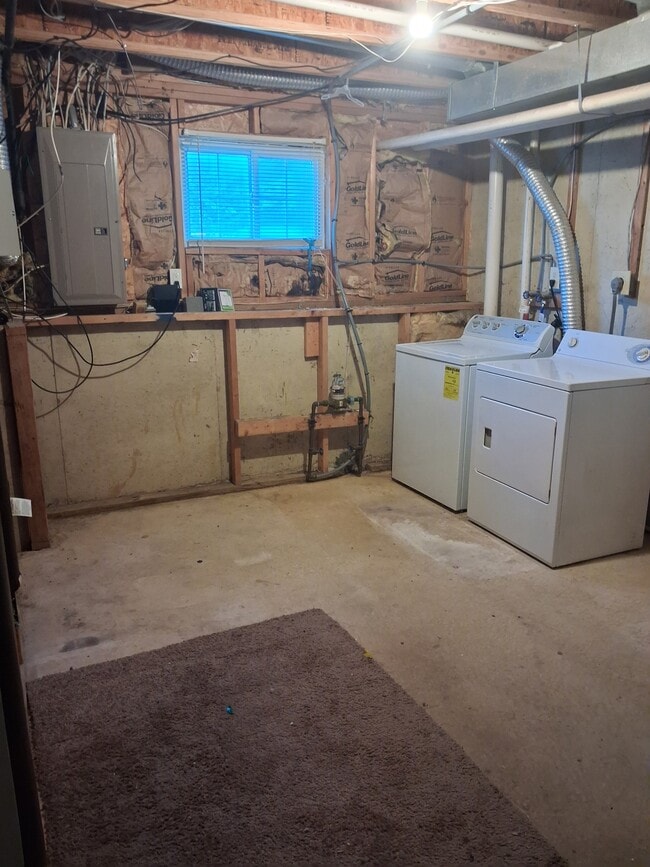 Building Photo - 136 Wimbledon Ct