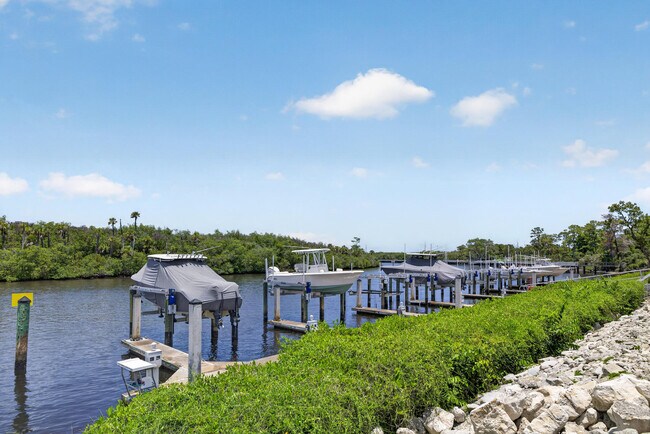 Building Photo - 2512 SE Anchorage Cove