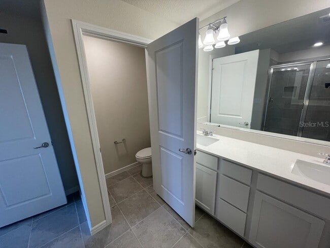 Building Photo - 1998 Canny Cv