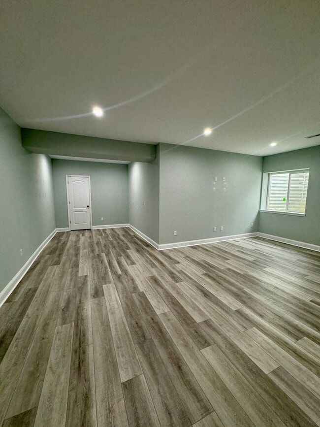 Building Photo - Welcome to Village of Bayberry North & Awa...