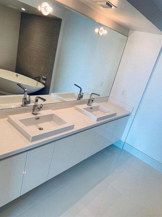 Building Photo - 330 Sunny Isles Blvd