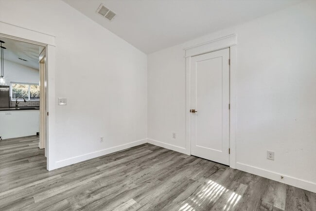 Building Photo - Charming Olde Town Arvada Home!