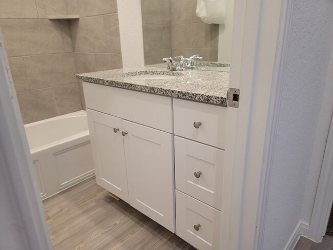 Building Photo - 221 Cordova Xing