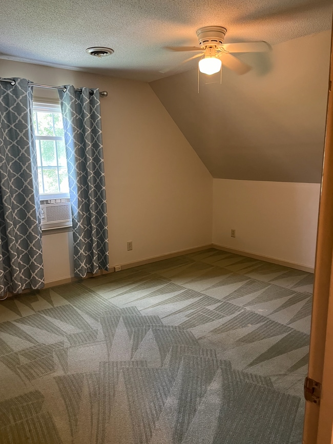 Upstairs BR2 - 1033 Lewis Farm Rd