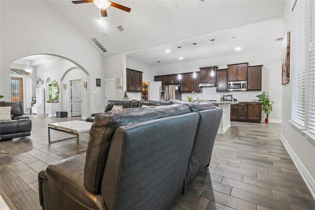 Building Photo - 3013 Chalice Well Dr